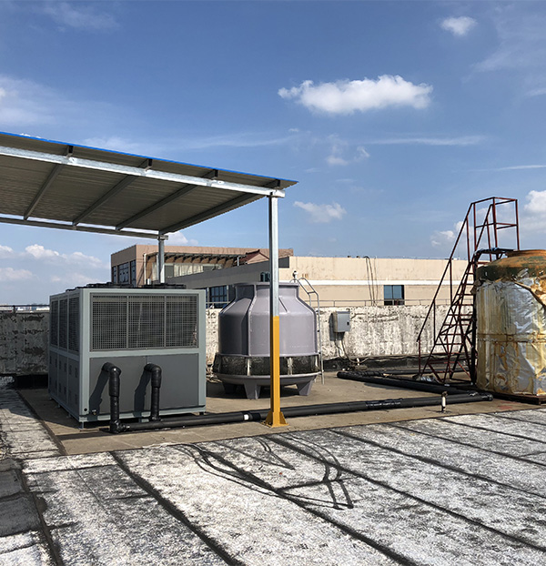 大型風冷冷水機客戶現場